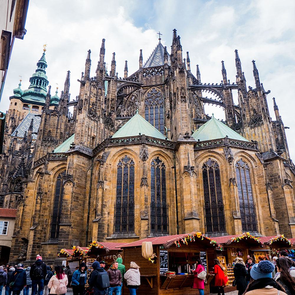 Kwan Fung-Prague-unsplash.com